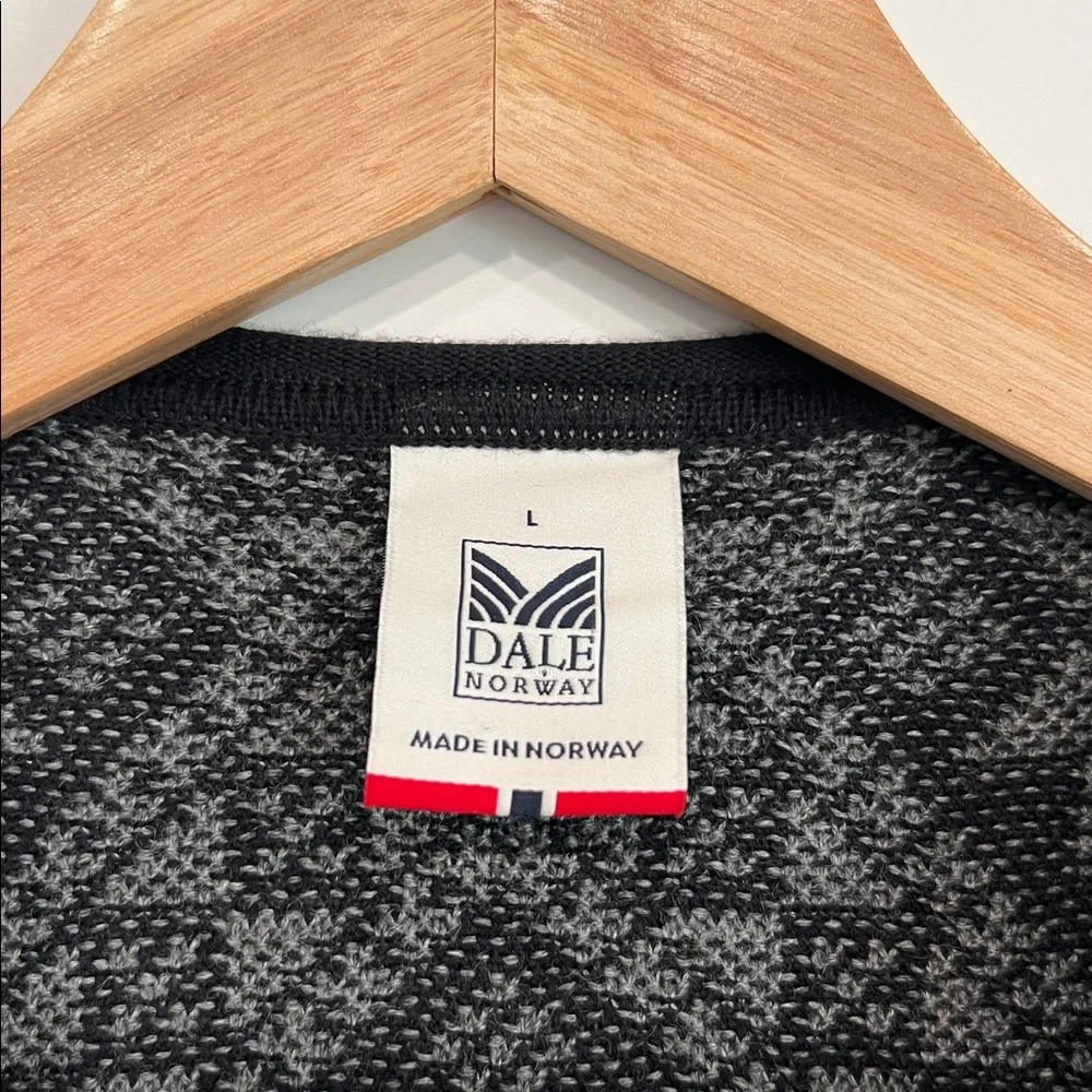 Dale of Norway Flora Jacket Sweater Wool Open Cardigan in Gray/Black Size Large - Picture 4 of 14
